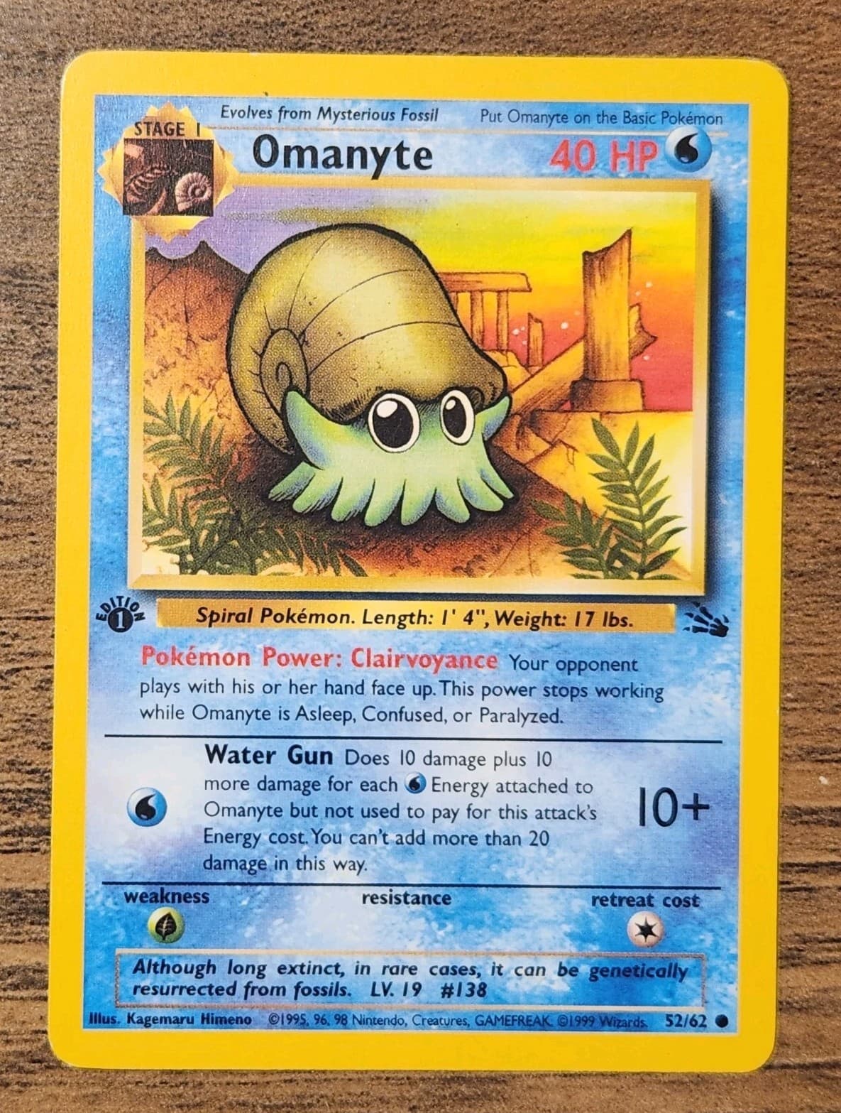 Omanyte trading card