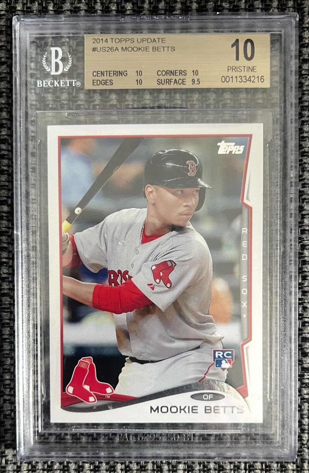Mookie Betts trading card
