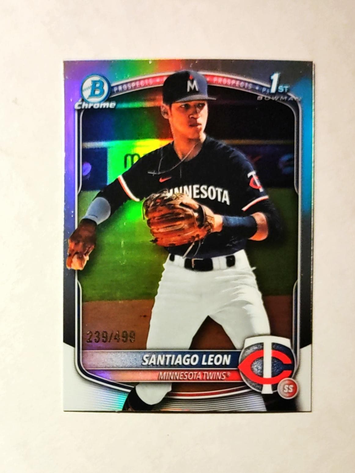Santiago Leon trading card