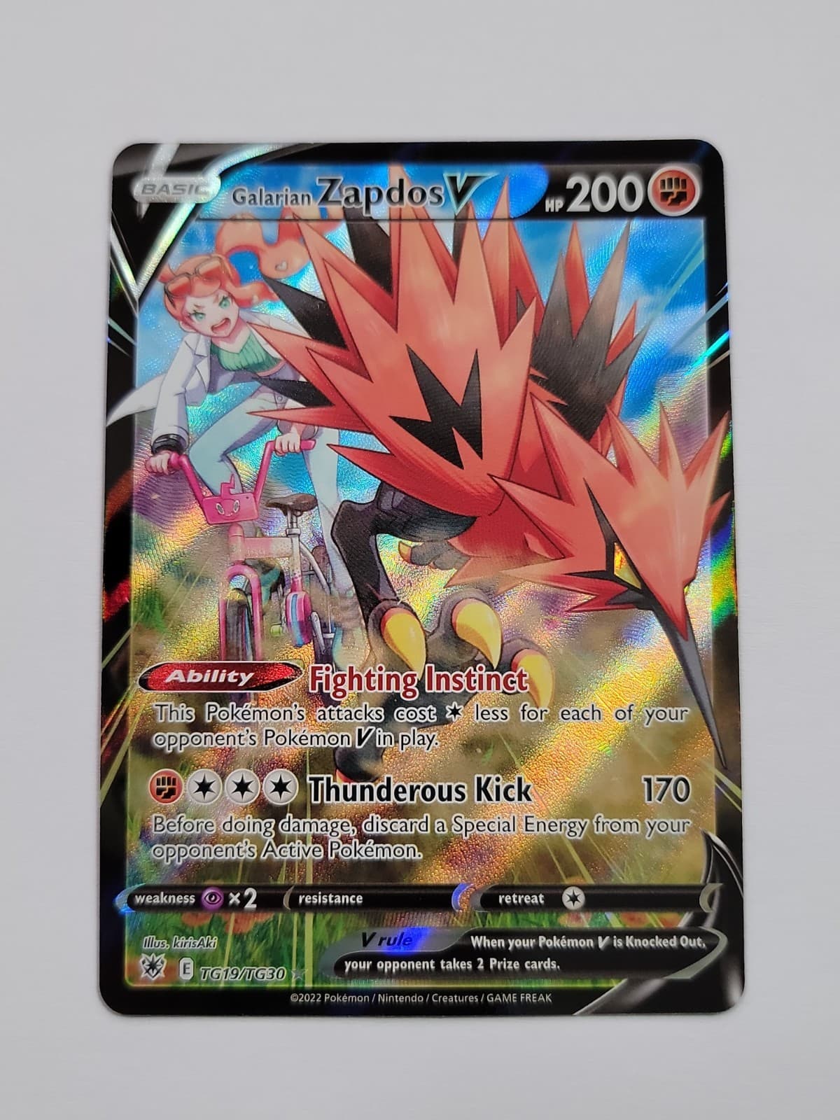Galarian Zapdos V trading card