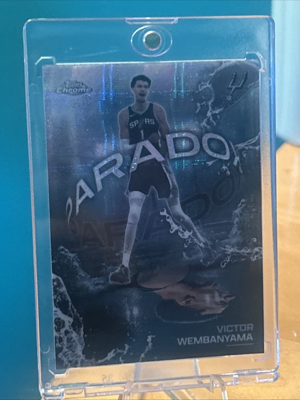 Victor Wembanyama 2025 topps Topps Chrome Paradox