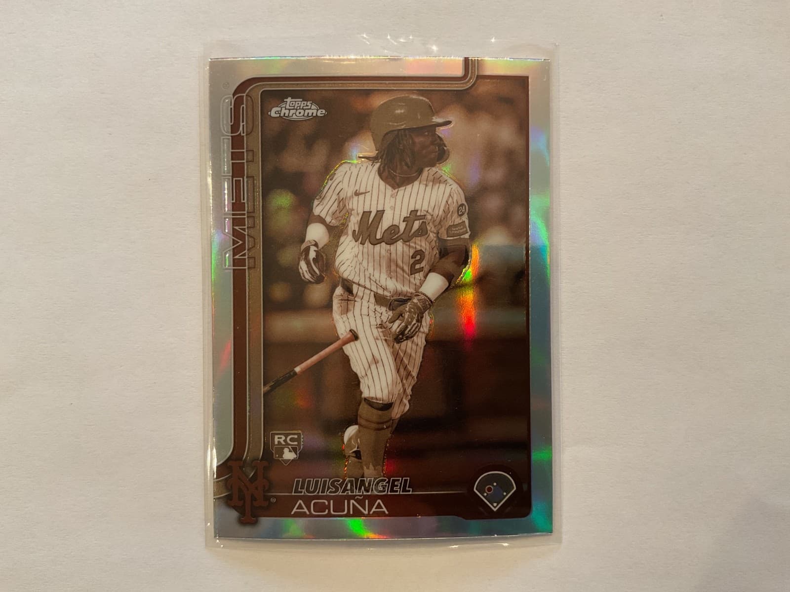 Luisangel Acuña trading card