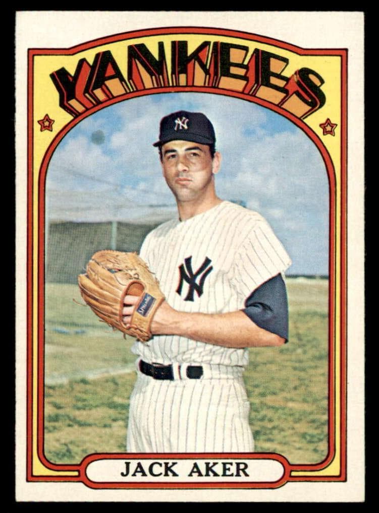 Jack Aker 1972 topps Topps