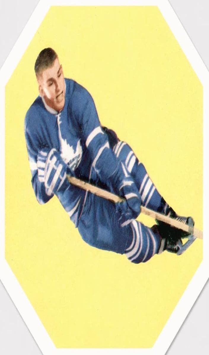 Carl Brewer #17