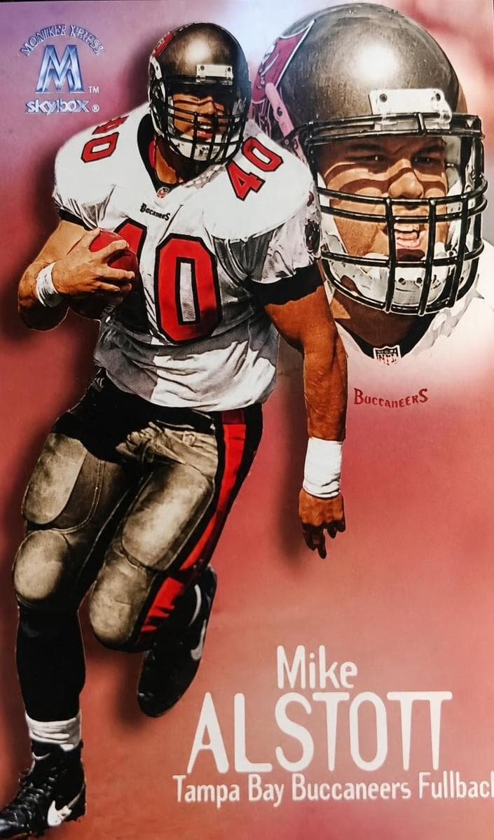 Mike Alstott #82