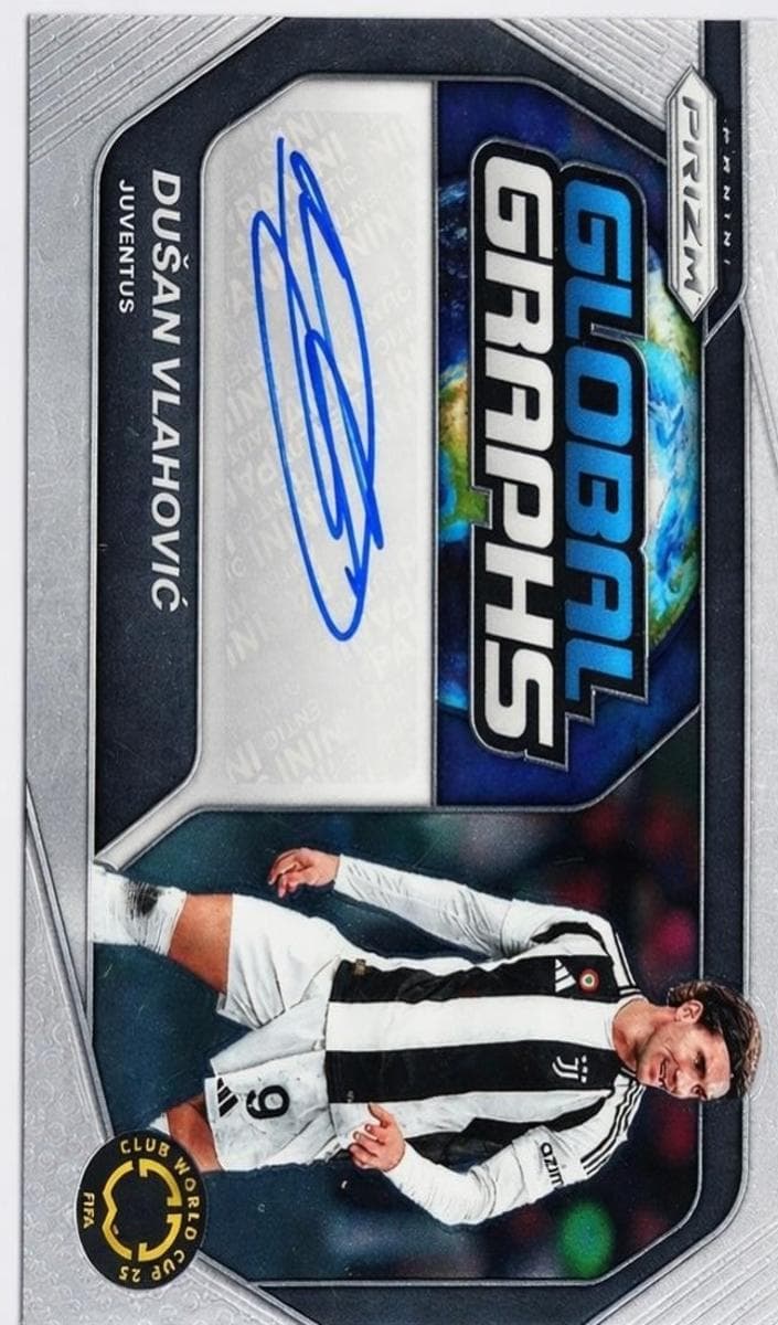 Dušan Vlahović trading card