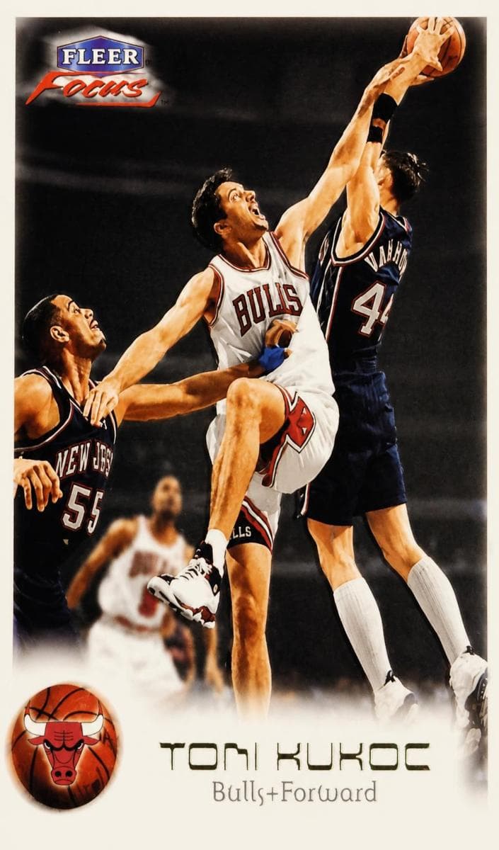 Toni Kukoc 1999 fleer Focus