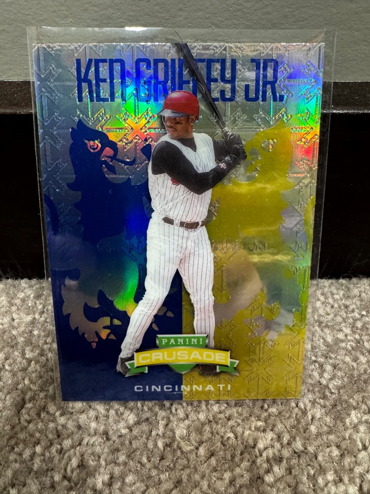 Griffey Jr Crusade 2024 Panini Prizm 2024 Panini Prizm blue-refractor