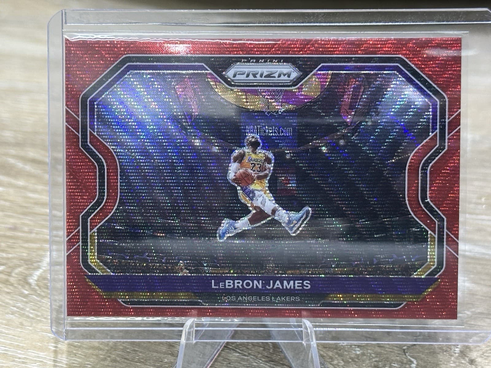Bron James Red 2020 Panini Prizm 2020 Panini Prizm red-wave