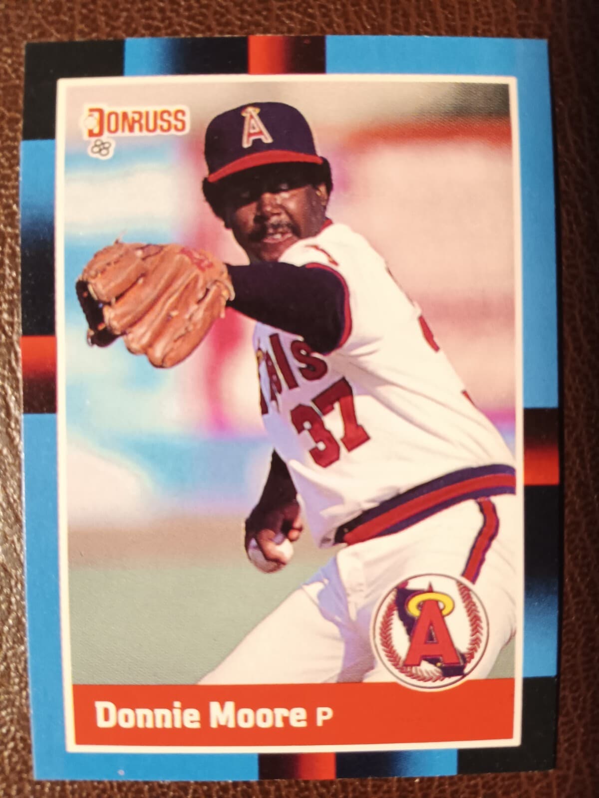 DONNIE MOORE ANGELS BASEBALL 1988 Donruss