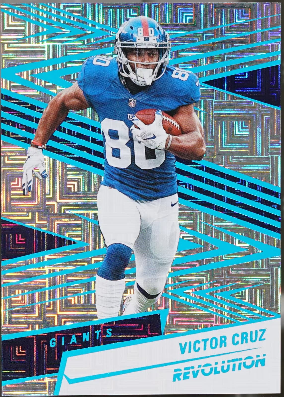 Revolution Victor Cruz 2025 Panini
