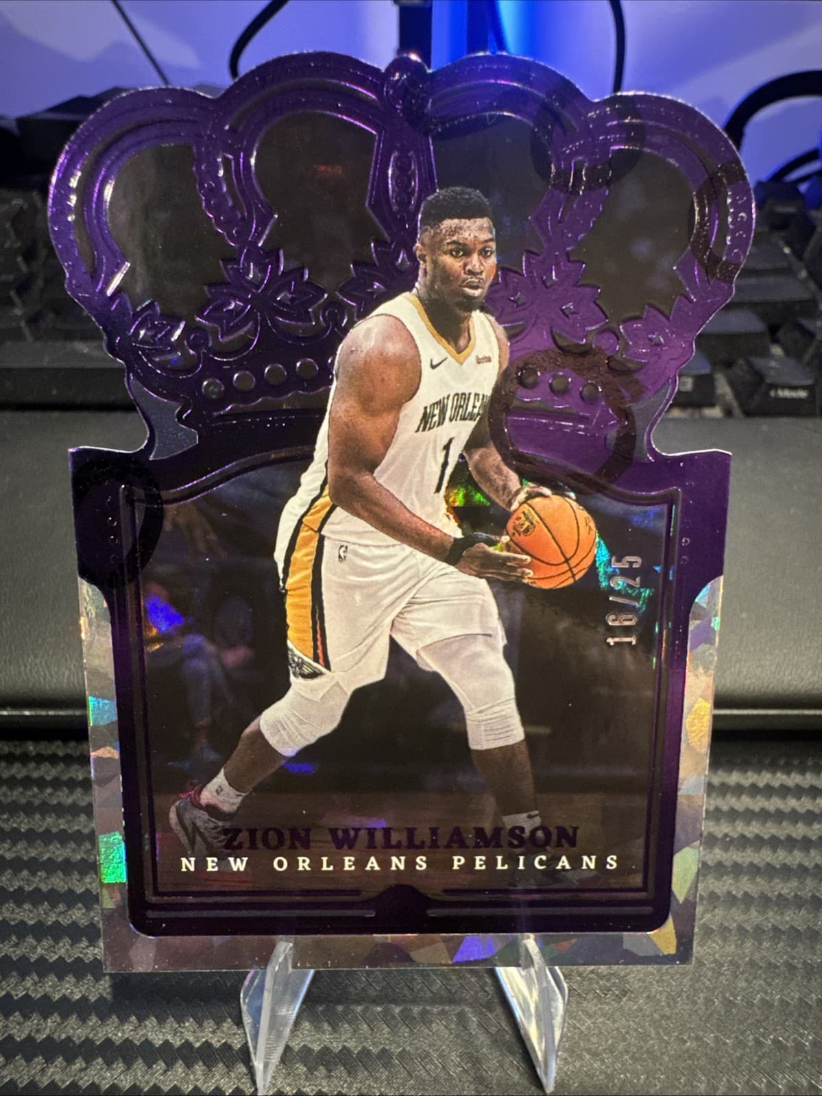 Crown Royale 2021 Panini 2021 Panini gold example 2