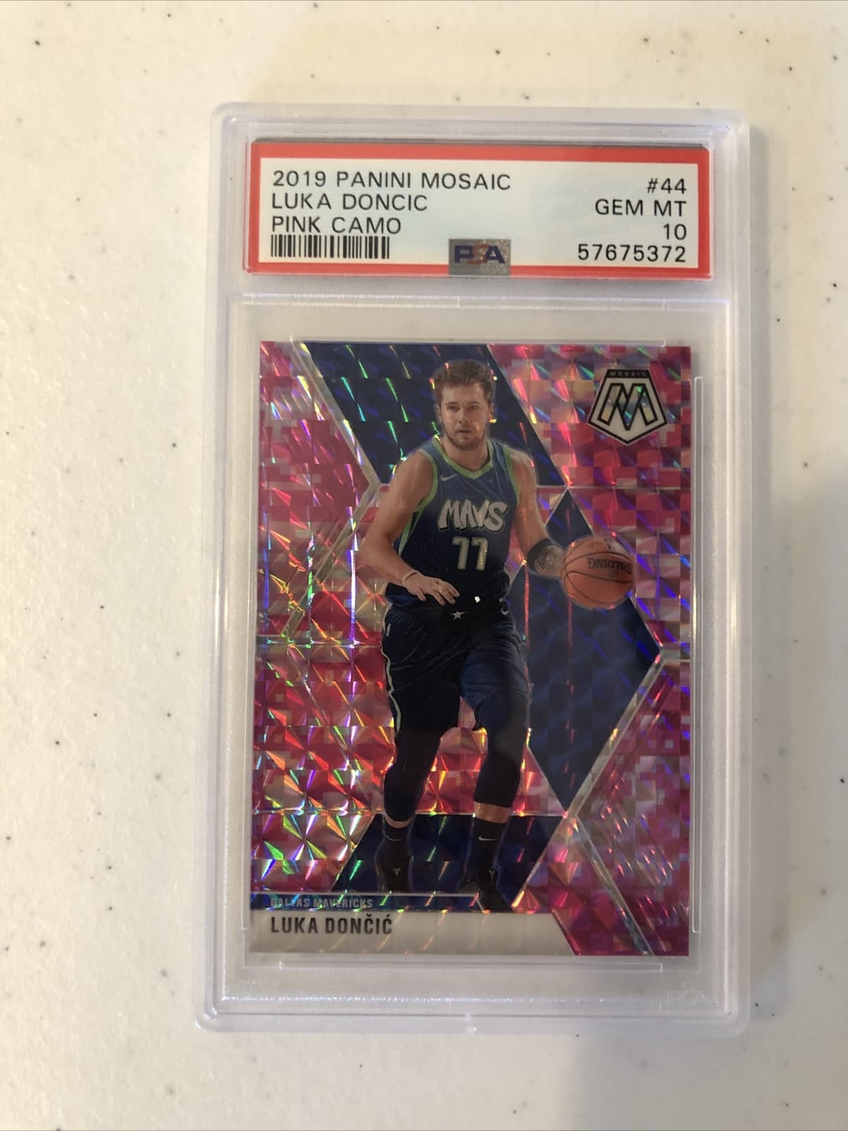 Luka Doncic Pink 2019 Panini Mosaic 2019 Panini Mosaic