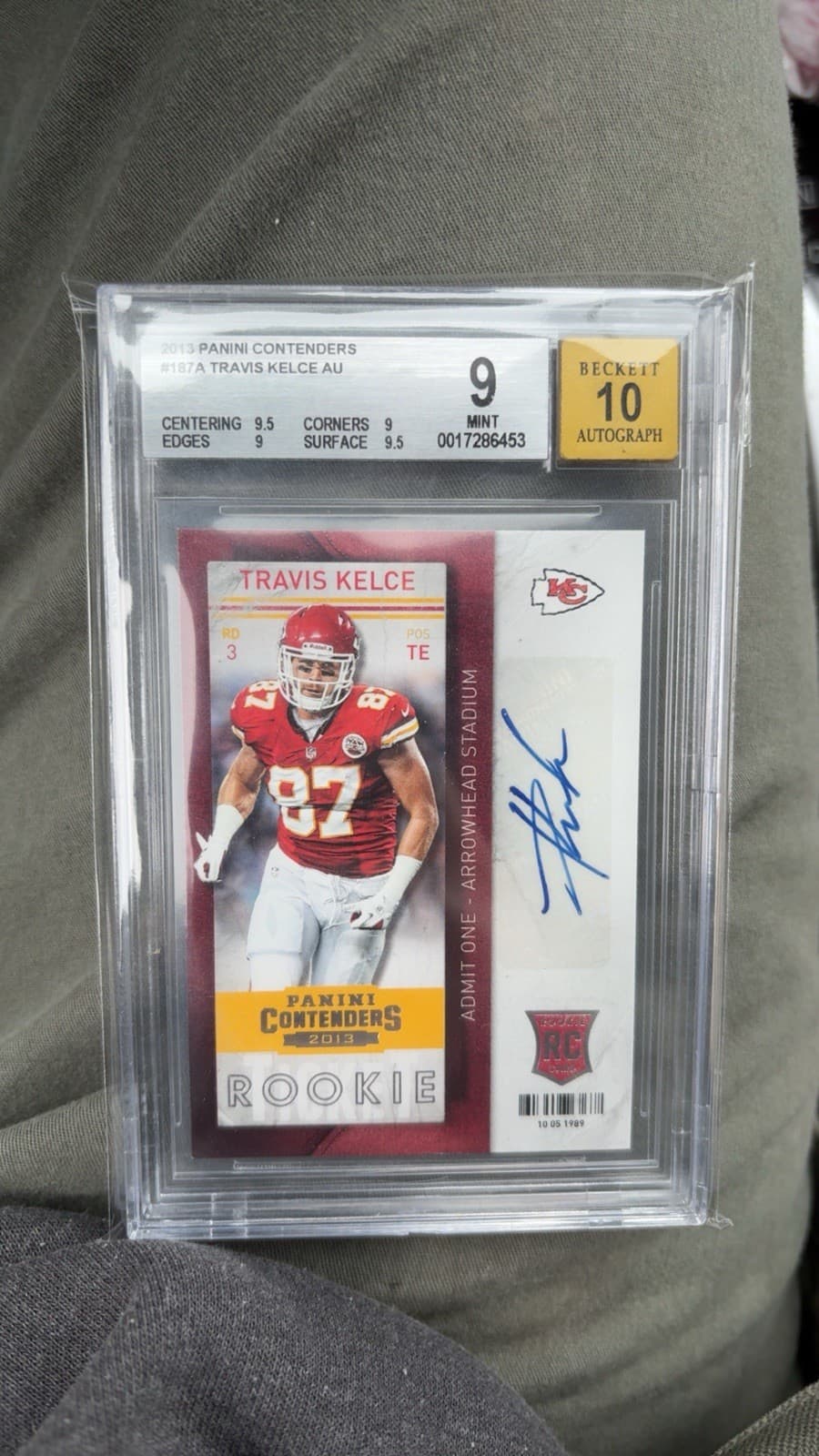 Travis Kelce trading card